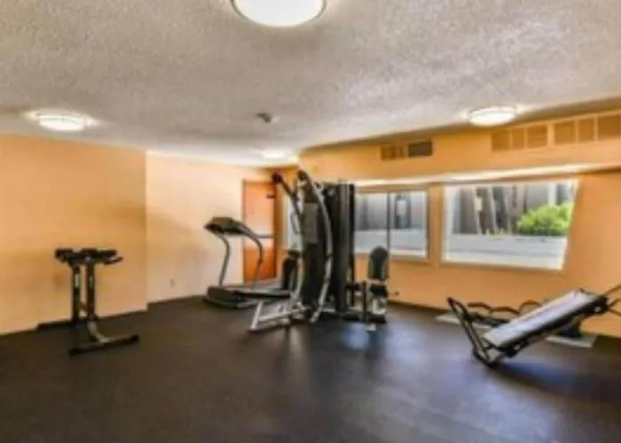 Beautiful 2-bdrm 2-bath In Old Town Ferienhaus *